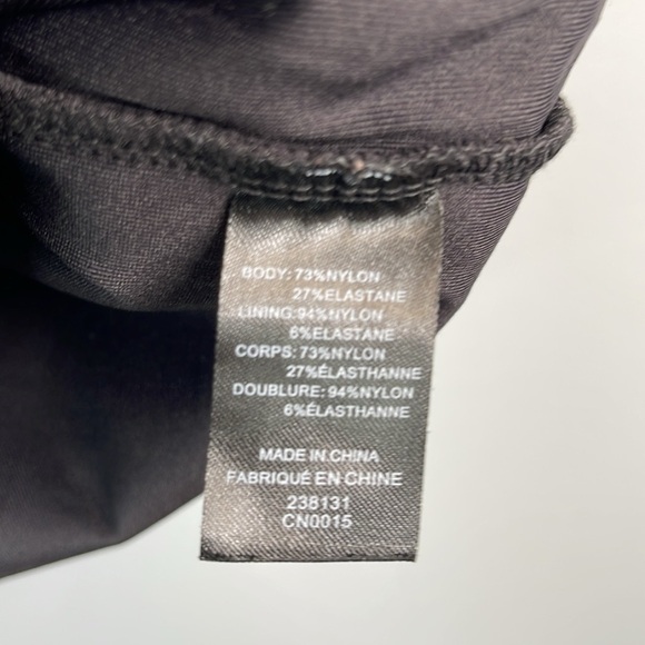 Tahari Modern Essentials Ribbed Dressy Tee Black Scoop Neck Double Layer Size M - Picture 9 of 12